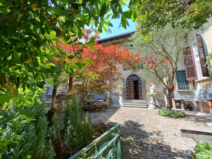 Casa trilocale in vendita in Via Camillo Benso di Cavour, Centro, Arona