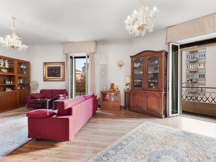 Appartamento quadrilocale in vendita in Viale Emilio Caldara, Quadronno Crocetta, Milano
