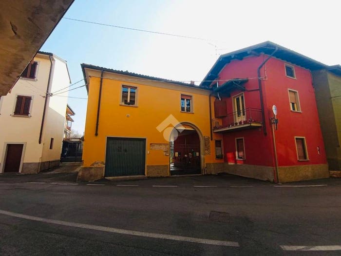 Appartamento trilocale in vendita in Via Castello, Centro, Mozzanica