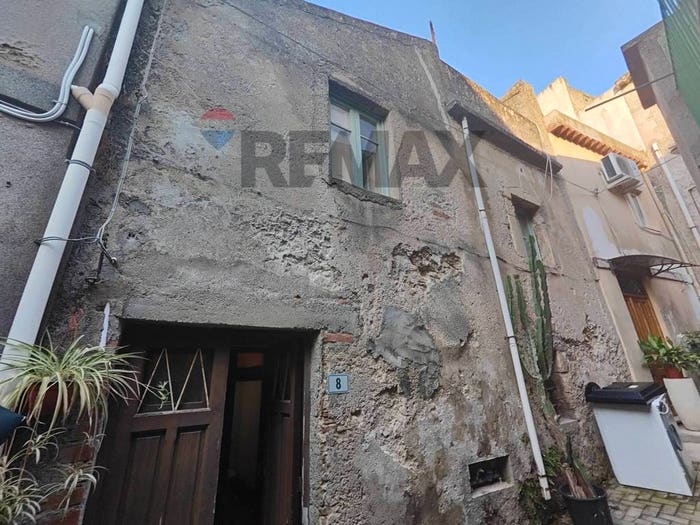 Casa trilocale in vendita in via vitagliano, Centro, Monforte San Giorgio