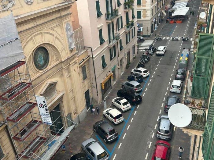 Appartamento con 5 locali in vendita in Via Luigi Corsi, Centro Storico, Savona