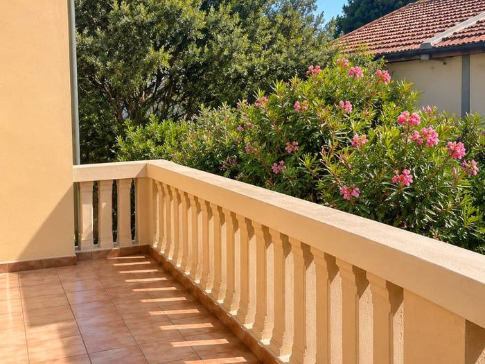 Appartamento con 6 locali in vendita in Via delle Mortelle, Quercianella, Livorno