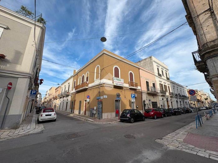 Casa quadrilocale in vendita in Via XX Settembre, Centro Storico, Brindisi