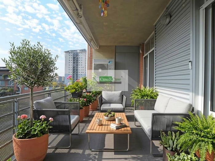 Appartamento trilocale in vendita in Via Savona, Solari, Milano
