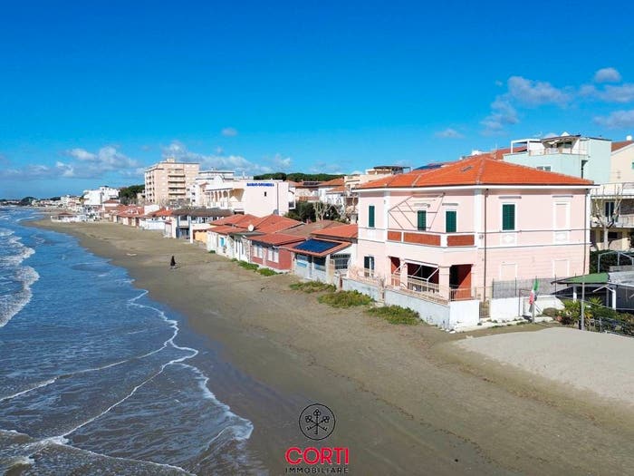 Casa con 5 locali in vendita in Viale Italia, Zona Nuova Pratoranieri, Follonica
