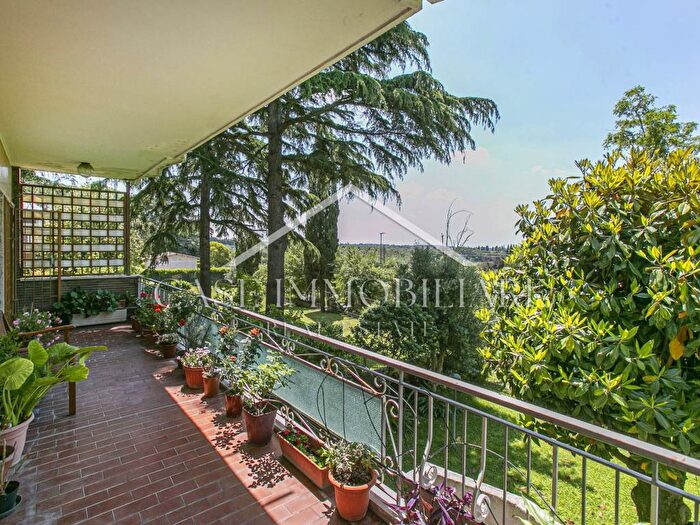 Appartamento con 6 locali in vendita in Via Giulio Galli, La Giustiniana, Roma
