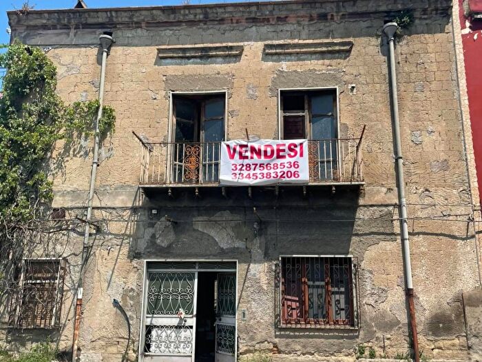 Casa con 7 locali in vendita in Via Nazionale delle Puglie, Tufino