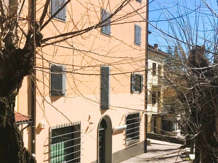 Appartamento trilocale in vendita in Centro, Monghidoro