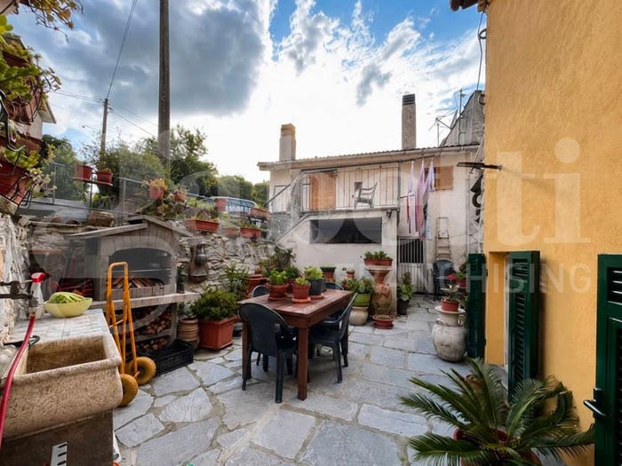 Casa con 5 locali in vendita in Via Arzeno, Arzeno, Ne
