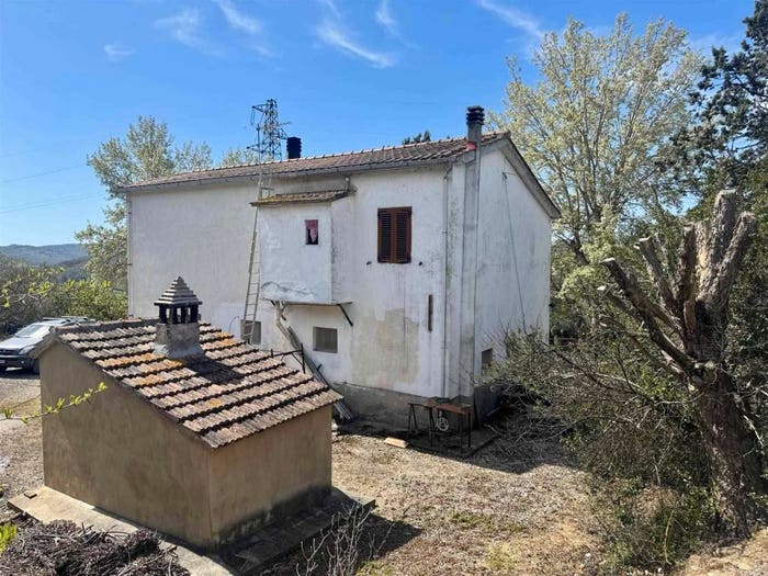 Casa con 5 locali in vendita in via del poggetto, Montecatini Val di Cecina