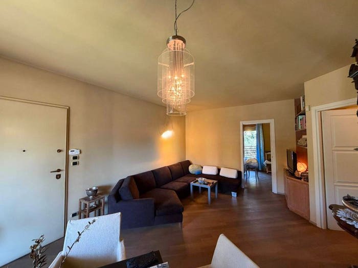Appartamento con 5 locali in vendita in Piazza Solferino, Centro, Pinerolo