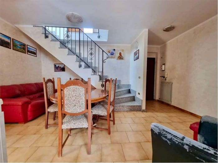 Appartamento con 6 locali in vendita in Via Martiri di Cefalonia, Catanzaro Lido, Catanzaro