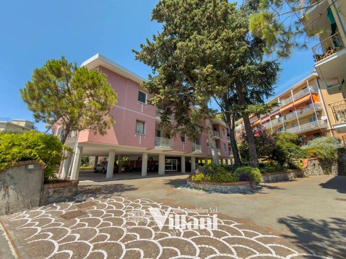 Appartamento bilocale in vendita in Via Flavia Steno, Quarto, Genova