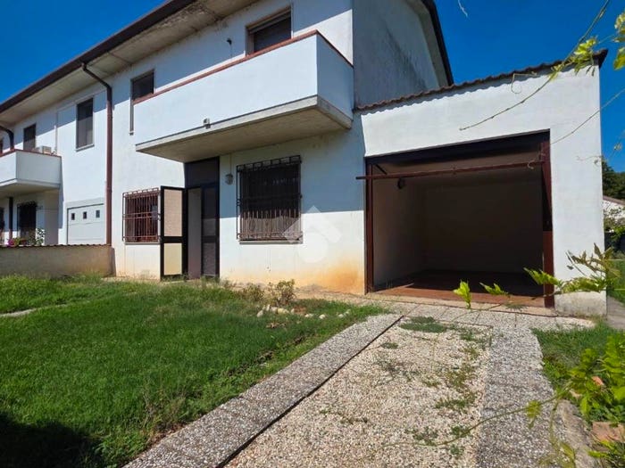 Casa quadrilocale in vendita in Cappelletta, Borgo Virgilio