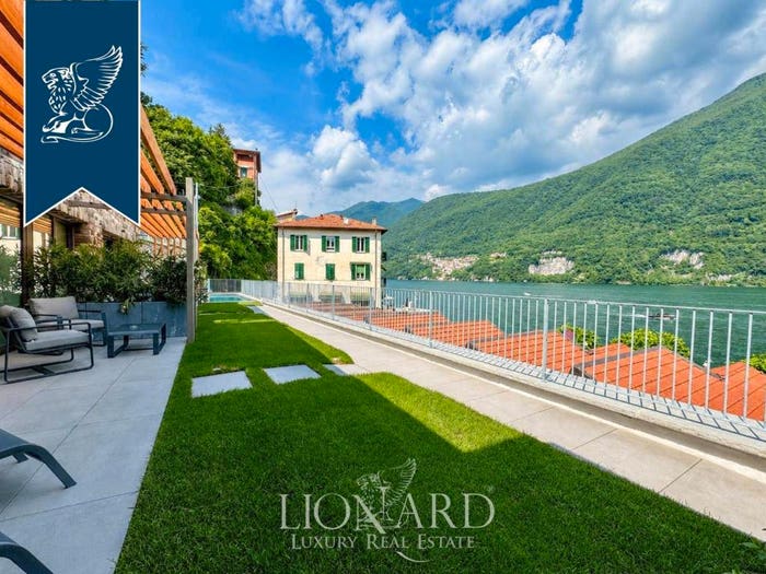 Casa con 6 locali in vendita in Laglio