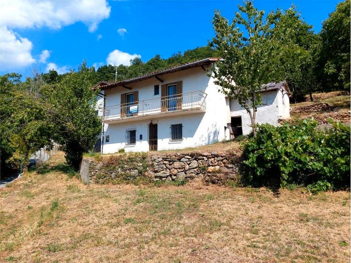 Casa trilocale in vendita in Via Porenca, Garessio