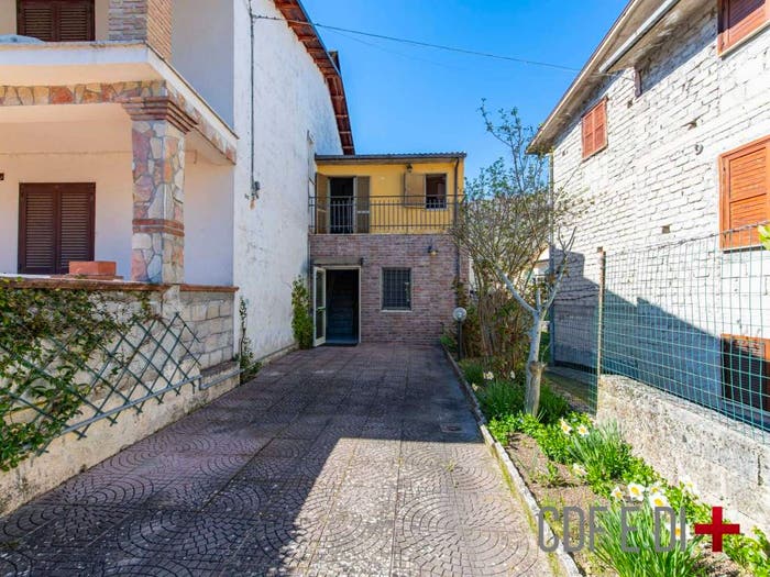 Casa trilocale in vendita in Via delle Casette, Torano, Borgorose