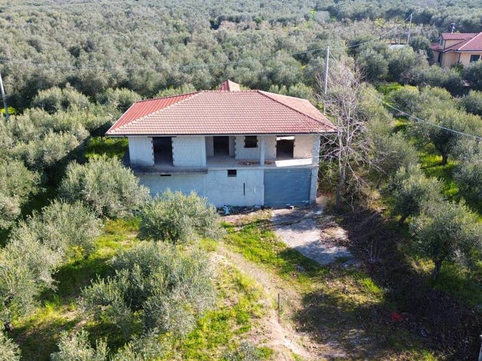 Casa con 5 locali in vendita in Strada Statale Palazza, Campagna