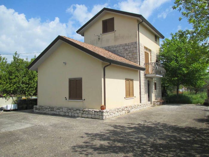 Casa trilocale in vendita in Contrada Fontanelle, Pietrelcina