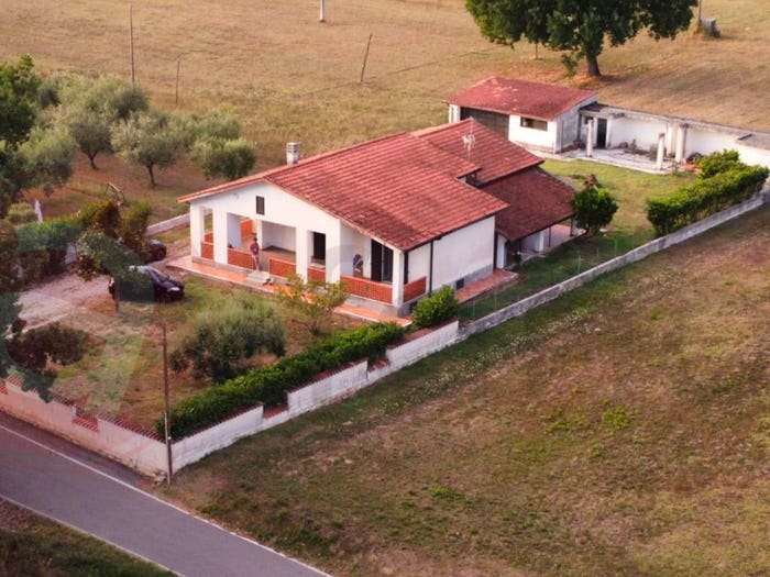 Casa con 6 locali in vendita in Via Aringo, Roccasecca