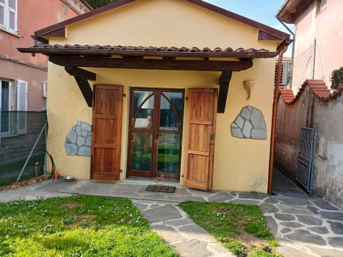 Casa trilocale in vendita in Centro, Massa