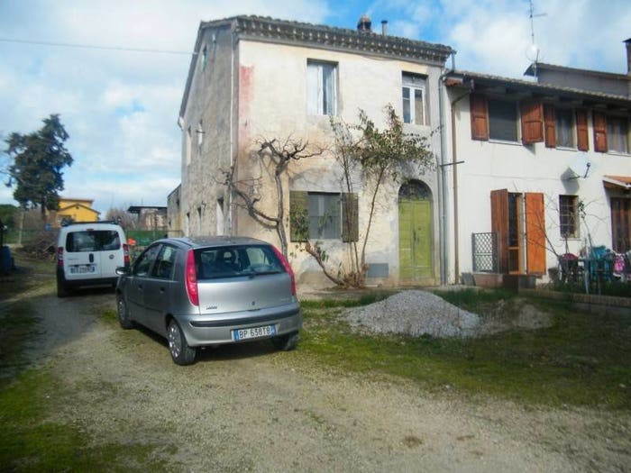Casa con 6 locali in vendita in Via Santa Lucia, Santa Lucia, Jesi