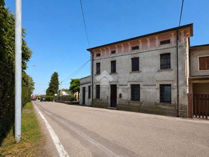 Appartamento con 6 locali in vendita in Via Roma, Centro, Sorgà