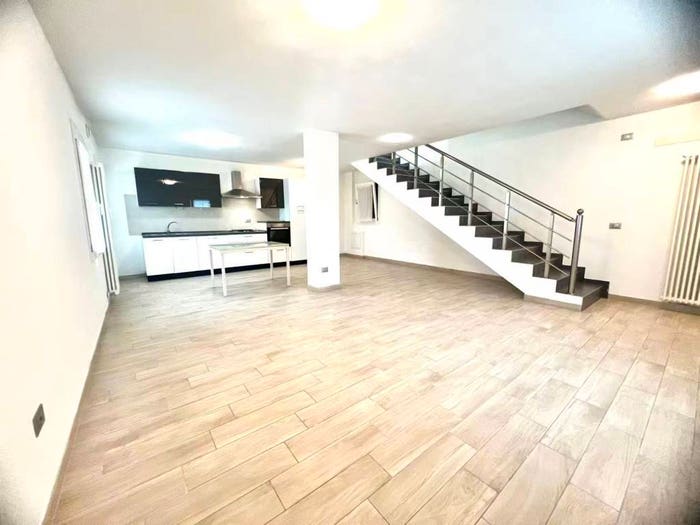 Casa trilocale in vendita in Via Roma, Centro, Vidor