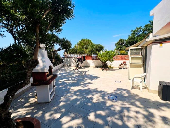 Casa con 5 locali in vendita in Via Dino, San Nicola Arcella
