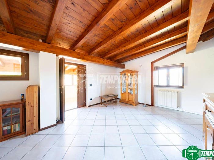 Appartamento bilocale in vendita in Via Invorio c, Centro, Paruzzaro