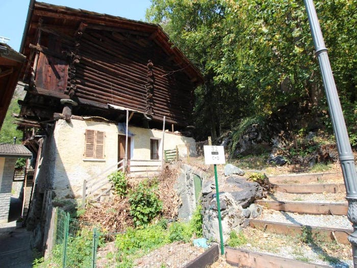 Casa quadrilocale in vendita in Frazione Fiernaz, Fiernaz, AnteySaintAndrè