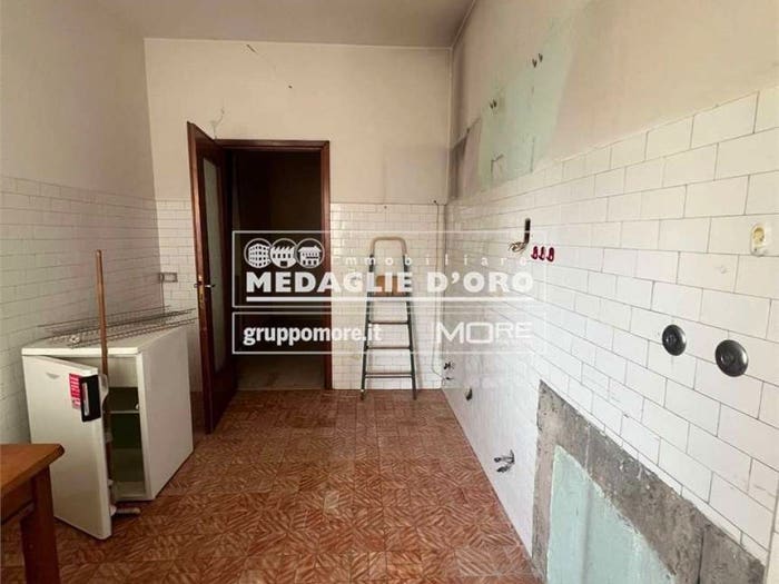 Appartamento quadrilocale in vendita in Via Giardini, San Faustino, Modena