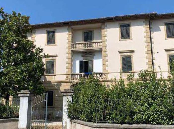 Casa con 6 locali in vendita in Via Romana, Semicentro Zona Stadio, Certaldo