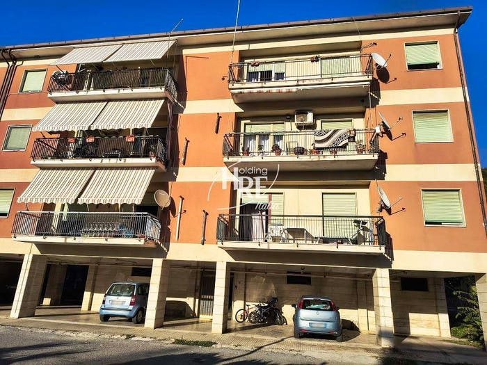 Appartamento quadrilocale in vendita in Via Donato Faini, Cetraro Marina, Cetraro
