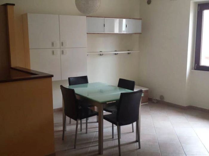 Appartamento trilocale in vendita in Via Angeloni, Centro, Frosinone