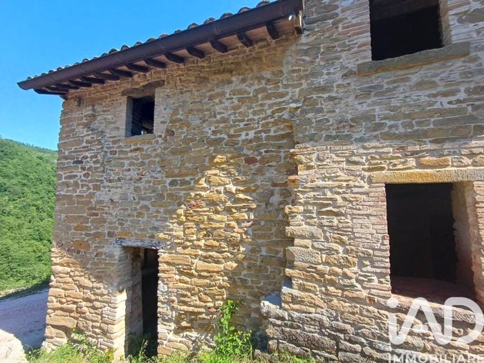 Casa con 6 locali in vendita in Via NAZIONALE, Centro, Mercatello sul Metauro