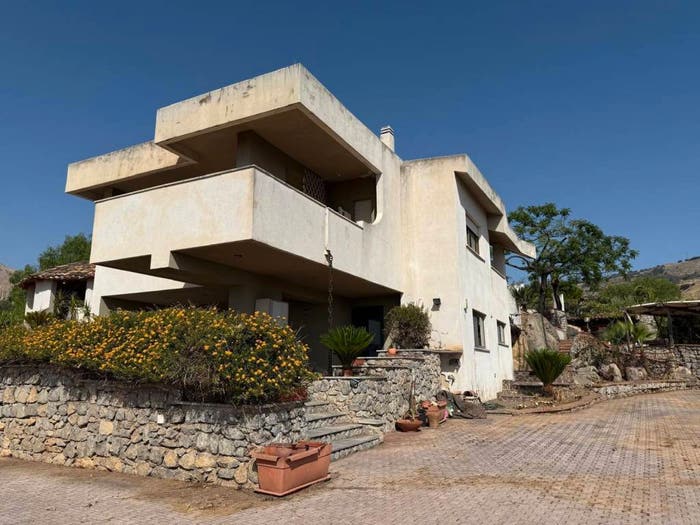 Casa con 6 locali in vendita in Via Celona, Borgo Nuovo Castellana, Palermo