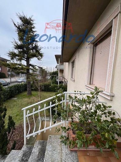 Casa con 6 locali in vendita in Vallera, Piacenza
