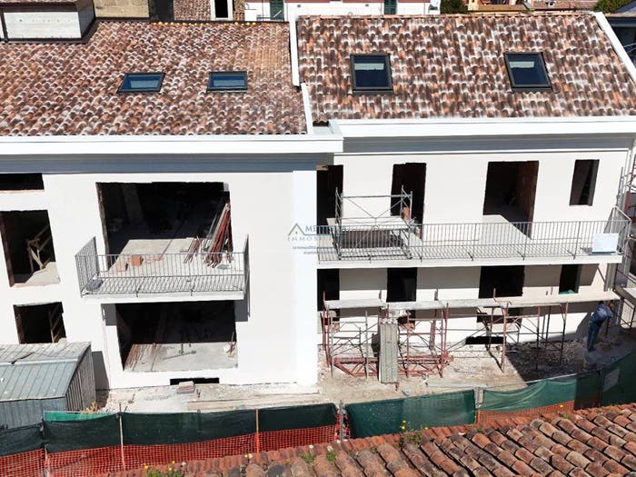 Appartamento con 6 locali in vendita in Via Michele Camusso, Ercole, Caserta