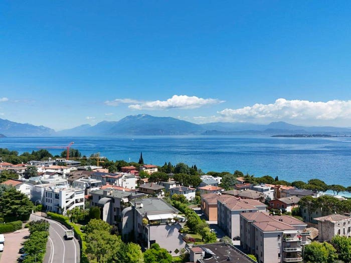 Appartamento bilocale in vendita in Via Desenzanino, Desenzanino, Desenzano del Garda