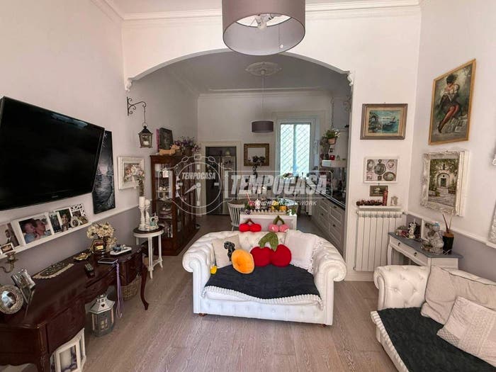Appartamento quadrilocale in vendita in Via Francesco Fracanzano, Vomero, Napoli