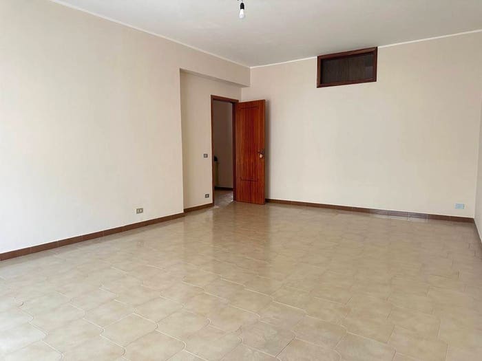 Appartamento con 6 locali in vendita in Via Barcellona Castroreale, Barcellona Pozzo di Gotto