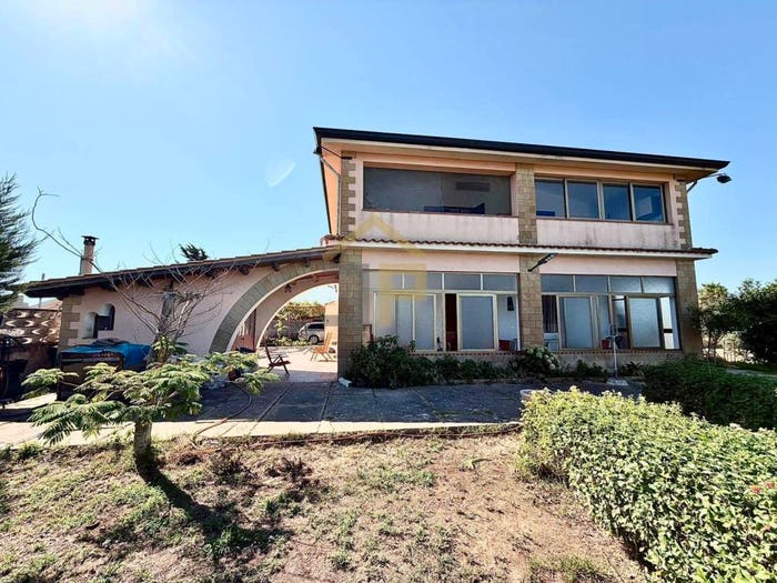 Casa con 6 locali in vendita in Contrada Passarello, Partinico