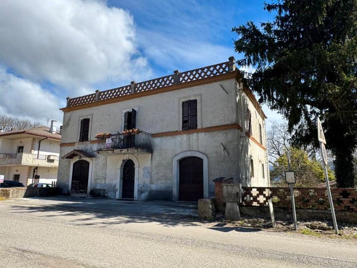 Casa con 6 locali in vendita in Via Limiti Nord, Limiti Di Greccio, Greccio