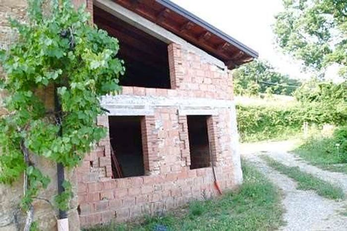 Casa con 6 locali in vendita in Via Trentino, Fanano