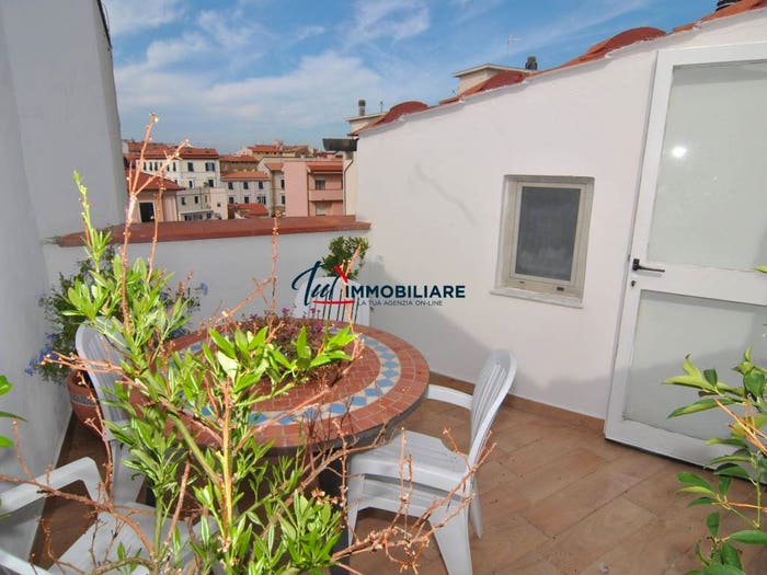 Appartamento con 5 locali in vendita in Via San Jacopo Acquaviva, Accademia Terrazza Mascagni, Livorno