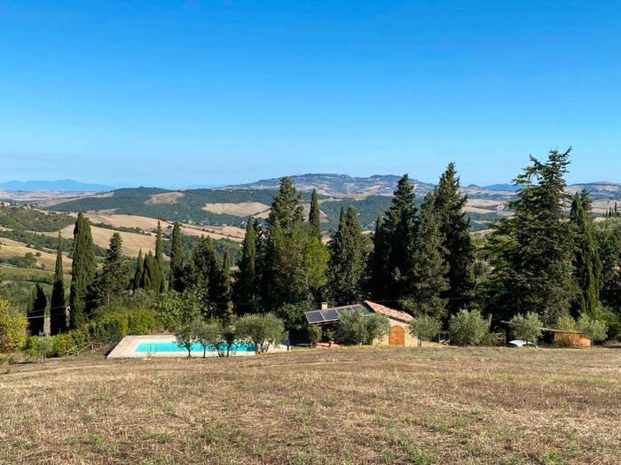 Casa con 6 locali in vendita in Pomarance