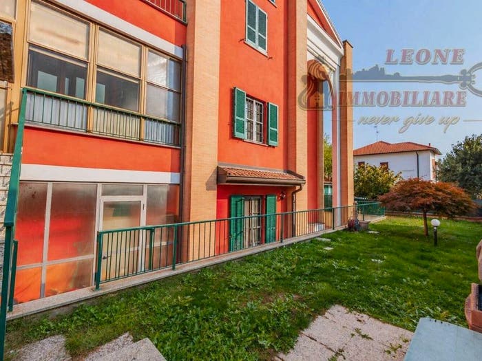 Appartamento quadrilocale in vendita in Via Leonardo Da Vinci, Giussago