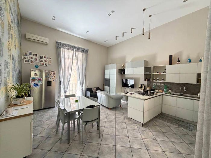 Appartamento quadrilocale in vendita in Via Sedile di Porto, Centro Storico, Napoli