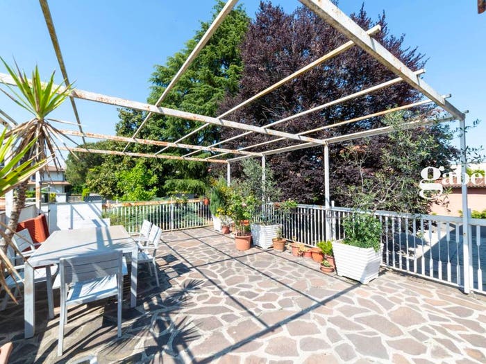 Appartamento quadrilocale in vendita in Via Don Giulio SPada, Centro, Cambiago
